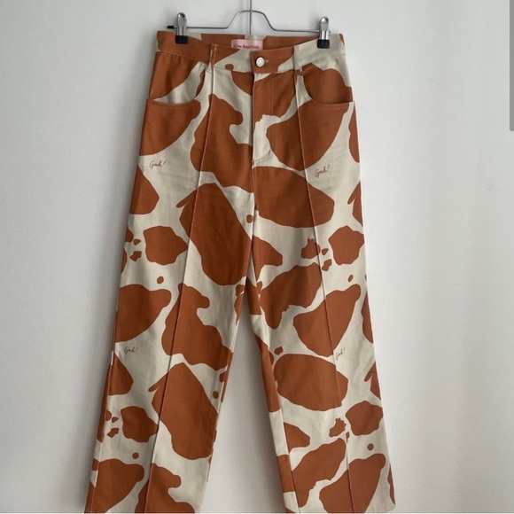 Lisa says gah! Robyn jeans in cow print - Picture 2 of 6